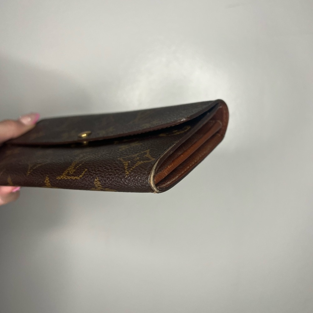 Authentic Louis Vuitton Wallet LV - Picture 5 of 11